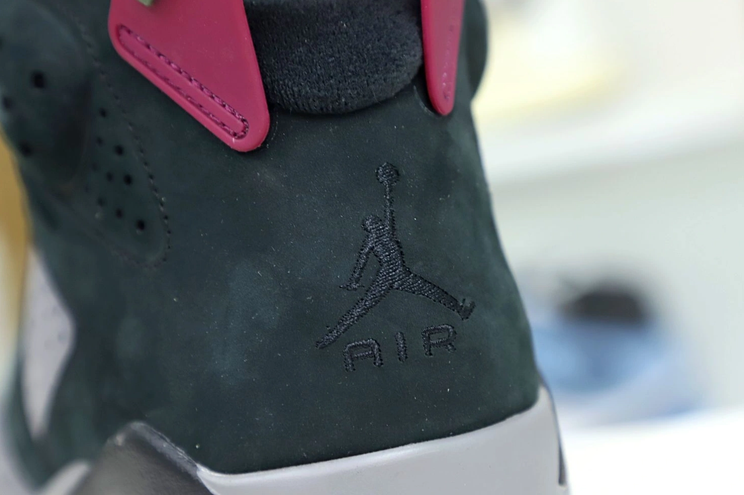 JORDAN AIR 6 RETRO BORDEAUX 0129